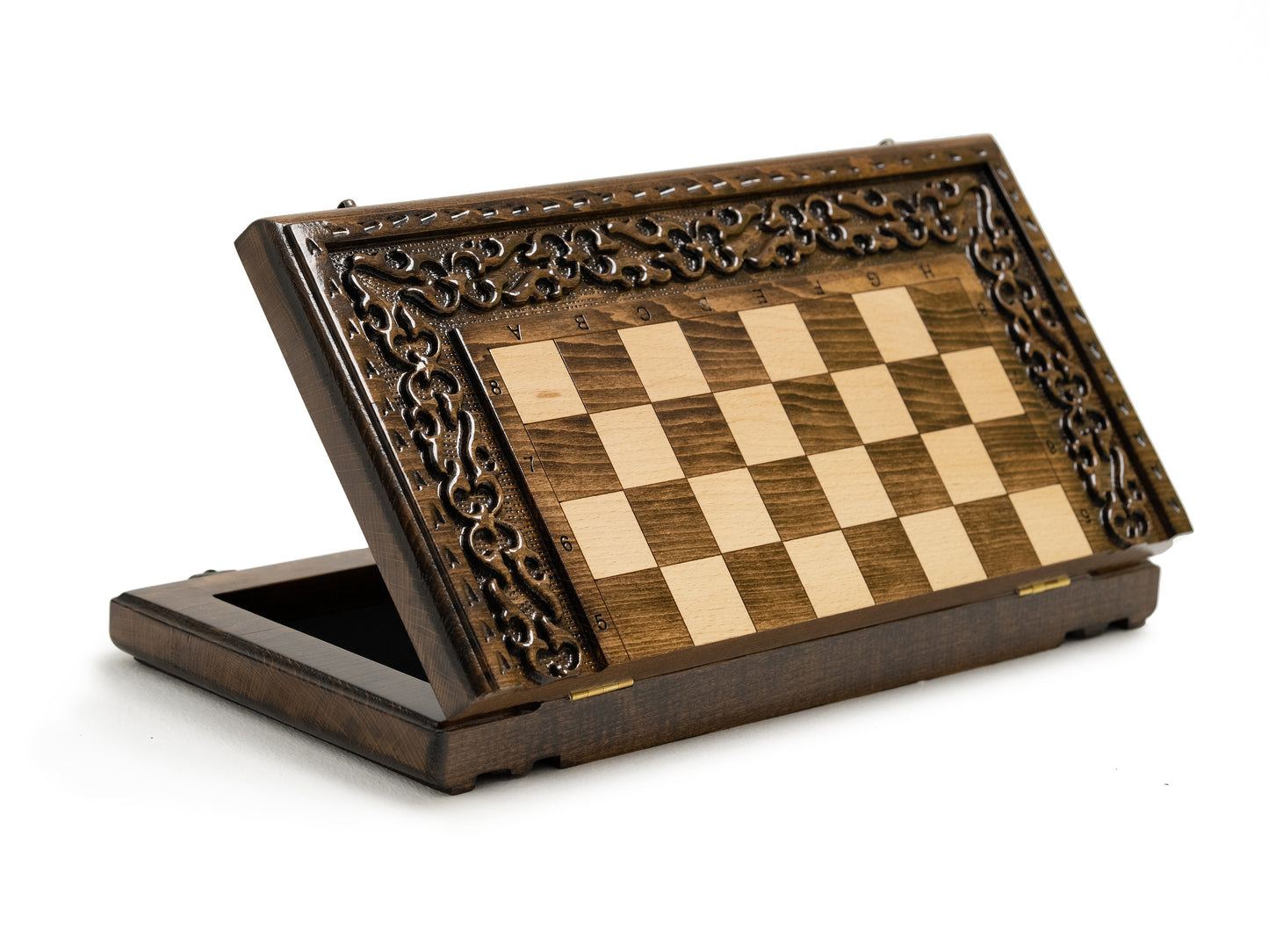 Artisan Handcrafted Wooden Chess Set - Exquisite Craftsmanship