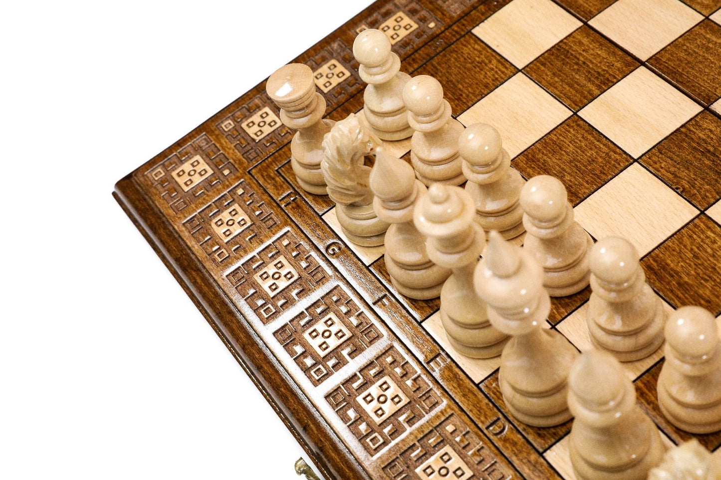 Let each game unfold with the Unique Chess Set with Carpet Pattern, where strategy and art converge in a celebration of global craftsmanship.